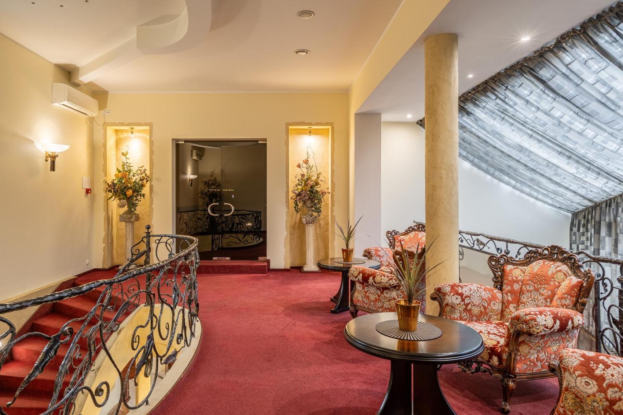 קובנה Hotel Sfinksas מראה חיצוני תמונה